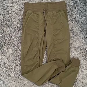 lululemon dance studio jogger